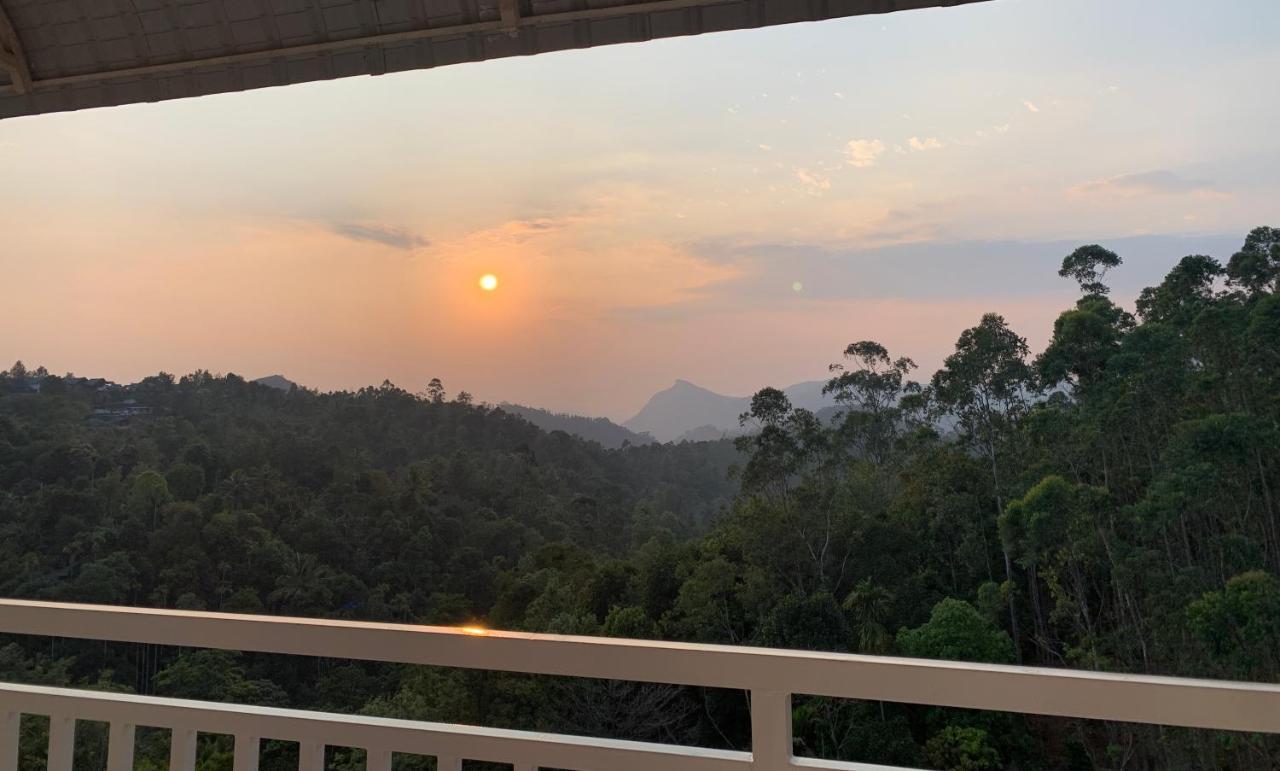 Hotel White House, Munnar Esterno foto