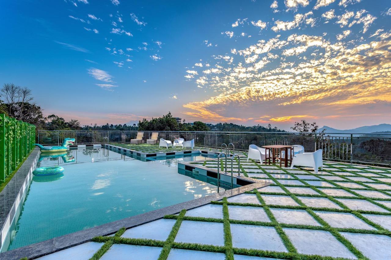 Hotel White House, Munnar Esterno foto